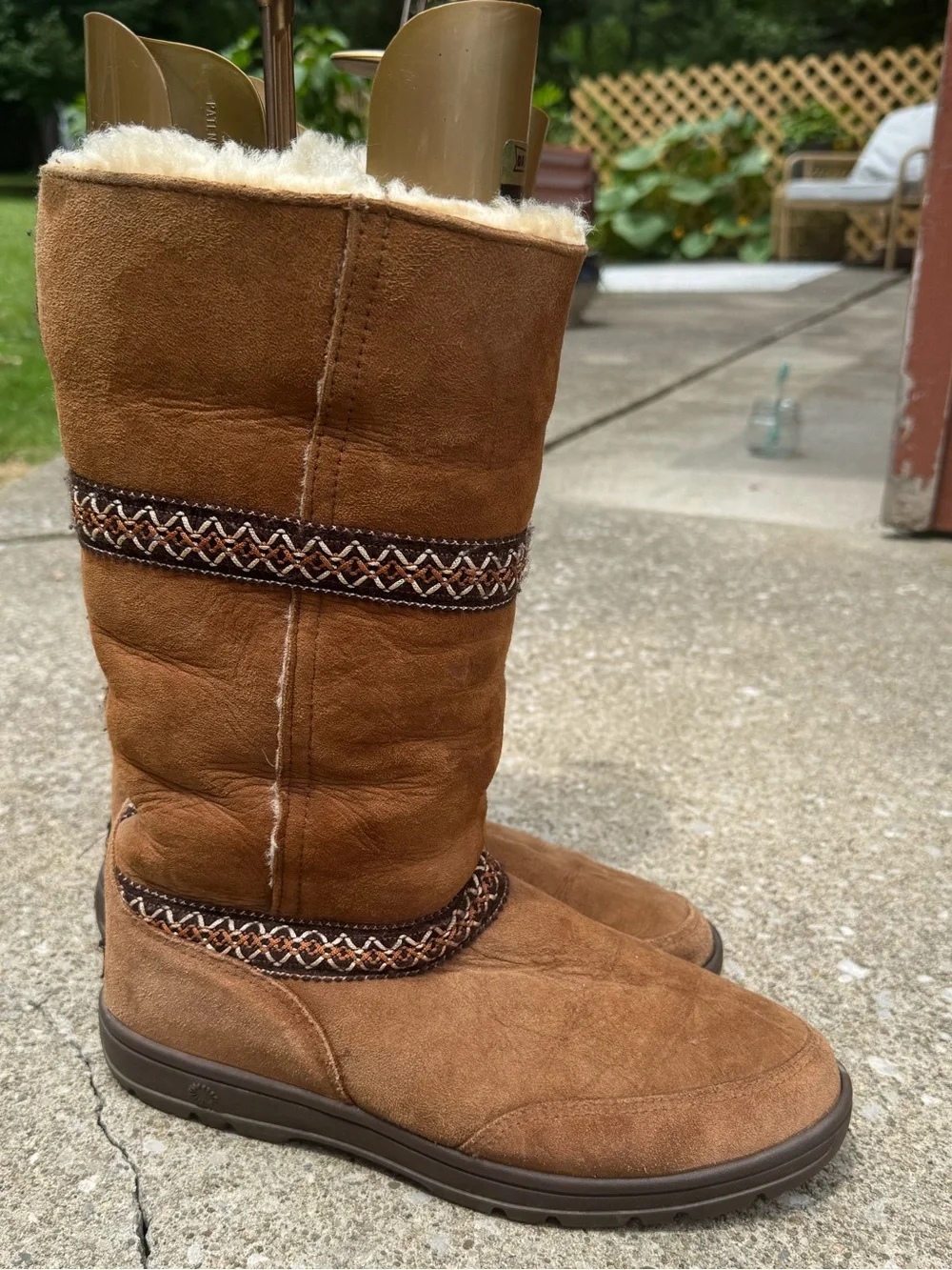 UGG Sunburst Tall Sheepskin Suede Boots Size 10 Chestnut Embroidered Braid EUC